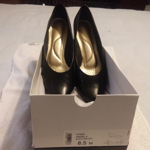 AngelI Soft Style Shoes - Black Hush Puppies Angel II 8 1/2 M